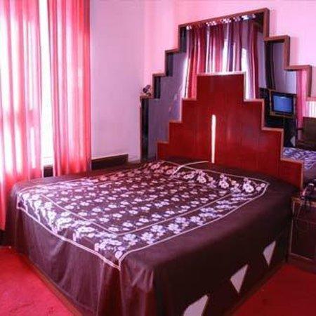 Hotel Rajdoot Simlá Kültér fotó